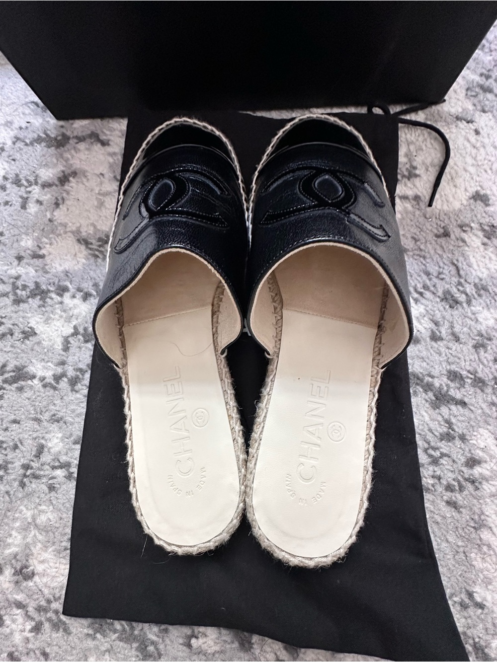 CHANEL Black Leather & Patent Espadrille Slide women’s 7 - Picture 6 of 8